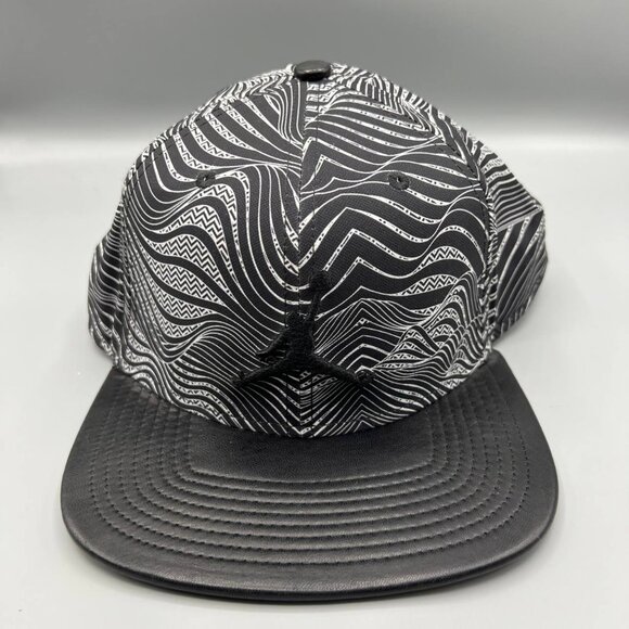 Air Jordan Hat Men Black Embroidered Logo Jumpman Snap Back Cap‎